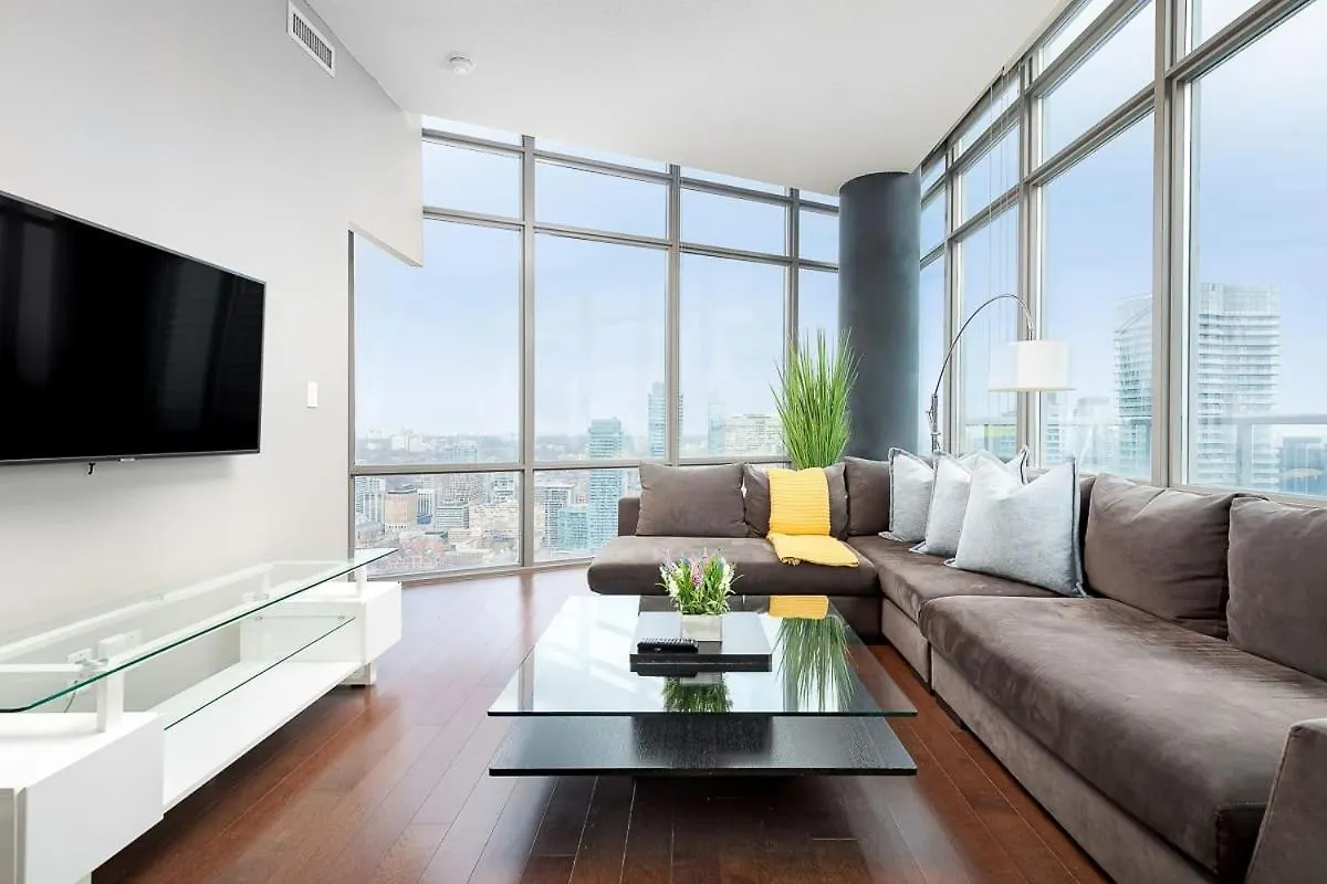 Penthouse Overlooking Dt Toronto Free Parking Διαμέρισμα